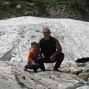 Фотография "я и мой сын на леднике"