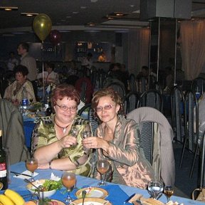 Фотография "С одноклассницей Ивановой Е.   август 2007г."