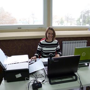 Фотография "За рабочим столом в компьютерном магазине iCompik-Северская( "печка", 2 этаж)"