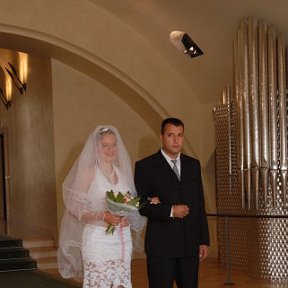 Фотография "Наша свадьба!!!
Прага, городская Ратуша, 17.08.2006"