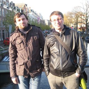 Фотография "Каналы , каналы , Амстердам ноябрь 2008 г с братом."