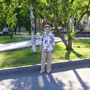 Фотография "Усть-Качка. В одном из прекрасных уголков парка... Березы... Фонтаны... Кружевное солнце..."