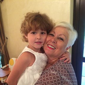 Фотография "с младшей внучкой Анечкой"