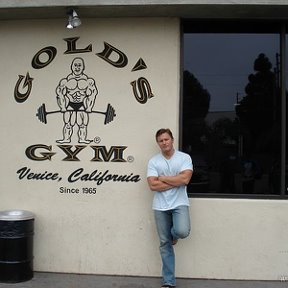 Фотография "Gold's Gym, Venice, California"