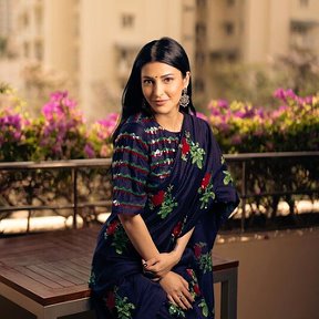 Фотография "That Chennai girl ❤️  
.
.
.
.

Saree @labelearthen

Earrings @amrapalijewels

Stylist @neeraja.kona

Asst stylist @manogna_gollapudi 

HMU @prakatwork 

📸 @parvathamsuhasphotography"