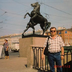 Фотография "ПИТЕР АНИЧКОВ МОСТ 2010 год"