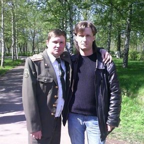 Фотография "Андрюха Кулаков и я (55 лет ВВКУРЭ)"