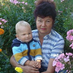 Фотография "Лето 2009, с младшим внуком"