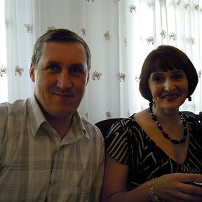 Фотография "С мужем на юбилее у мамочки 07.04.2011"