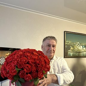Фотография "Сегодня мое день рождение! Букет от дочери Лены! 101 роза!!)))"
