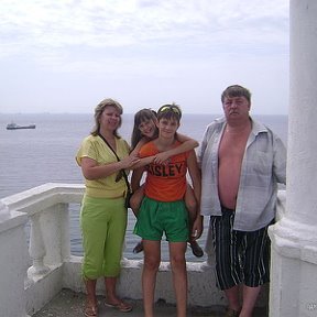 Фотография "Я и родные на море 2009г."