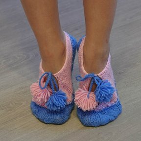Фотография "http://ladies-tricks.com/knitted-slippers/"