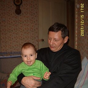Фотография "2007  я и правнук Дима."