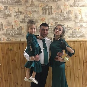 Фотография "Любимые😘💕👨‍👩‍👧"