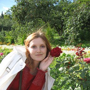 Фотография "лето 2007 г. Прогулка в Патриарших садах во Владимире."