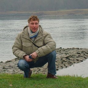 Фотография "Это я  на берегу Рейна"