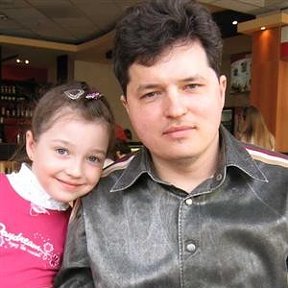 Фотография "Евгений Саранцев с дочуркой
Саратов 2007г лето"