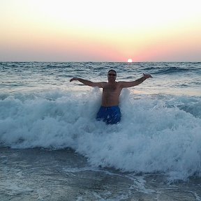 Фотография "закат на пляже 5сент 2013г вода 30 градусов"