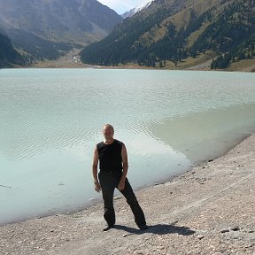 Фотография "Большое алматинское озеро.Сентябрь 2012 года."