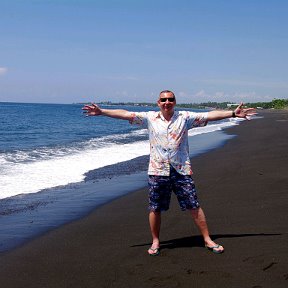 Фотография "Пляж с черным песком на Бали (Black Sand Beach)"