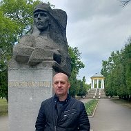 Эдуард Оставненко