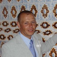 Николай Елышев