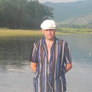 Андрей Комогорцев