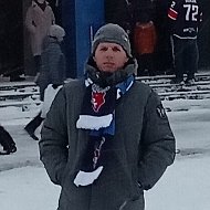 Дмитрий Якушев