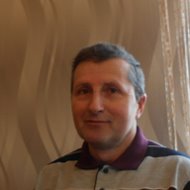 Михаил Максимович
