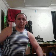 Юрий Апанович