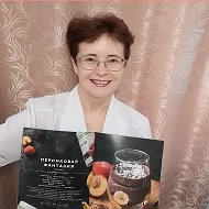 Надя Николаева