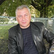 Геннадий Зуев