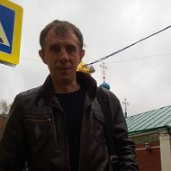 Олег Грамаковский