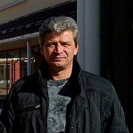 Олег Курлаев