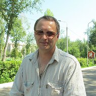 Евгений Деревянко