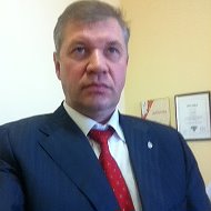 Дмитрий Устинов