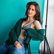 ✅elli Avrram