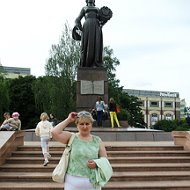 Нина Витикова