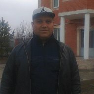 Максуд Шарипов