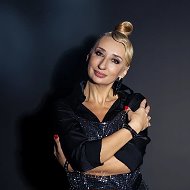 Елена Плешакова