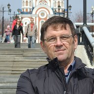 Юрий Долголенко