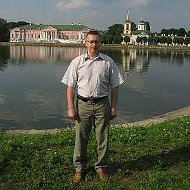 Юрий Гладков