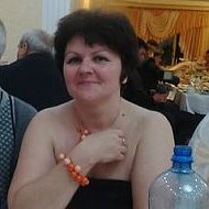 Лира Назарова