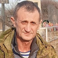 Олег Довгалюк