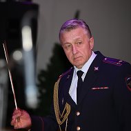 Владимир Гузиев