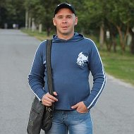 Михаил Шаповалов