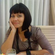 Елена Глущенко