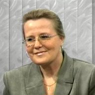 Елена Ефремова