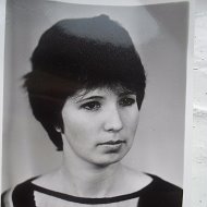 Лена Хусаинова