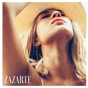Zazarte - In You I Trust Pr logo Mulher ao Espelho